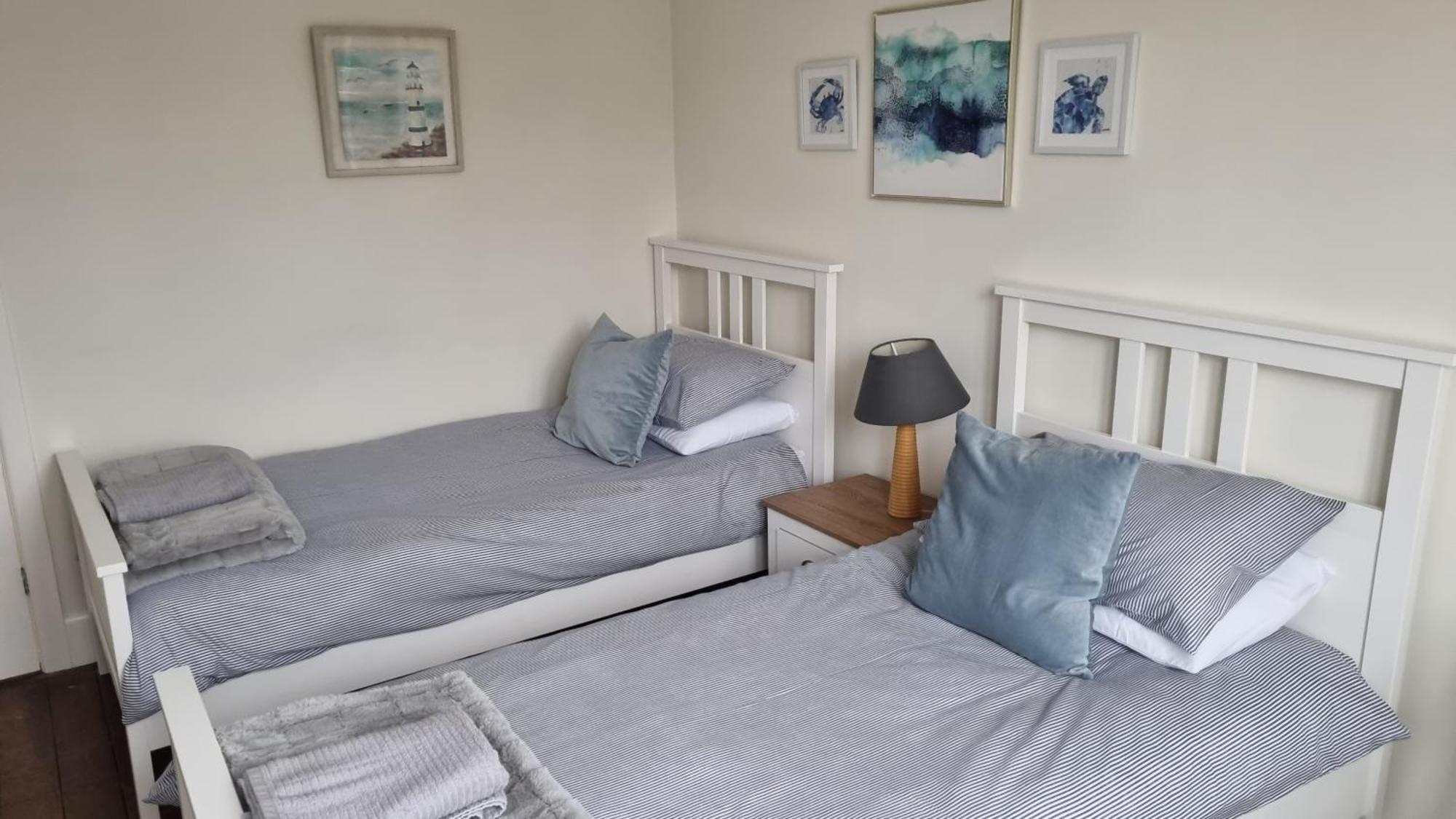 פרנדאון Cosy Bournemouth Bungalow מראה חיצוני תמונה